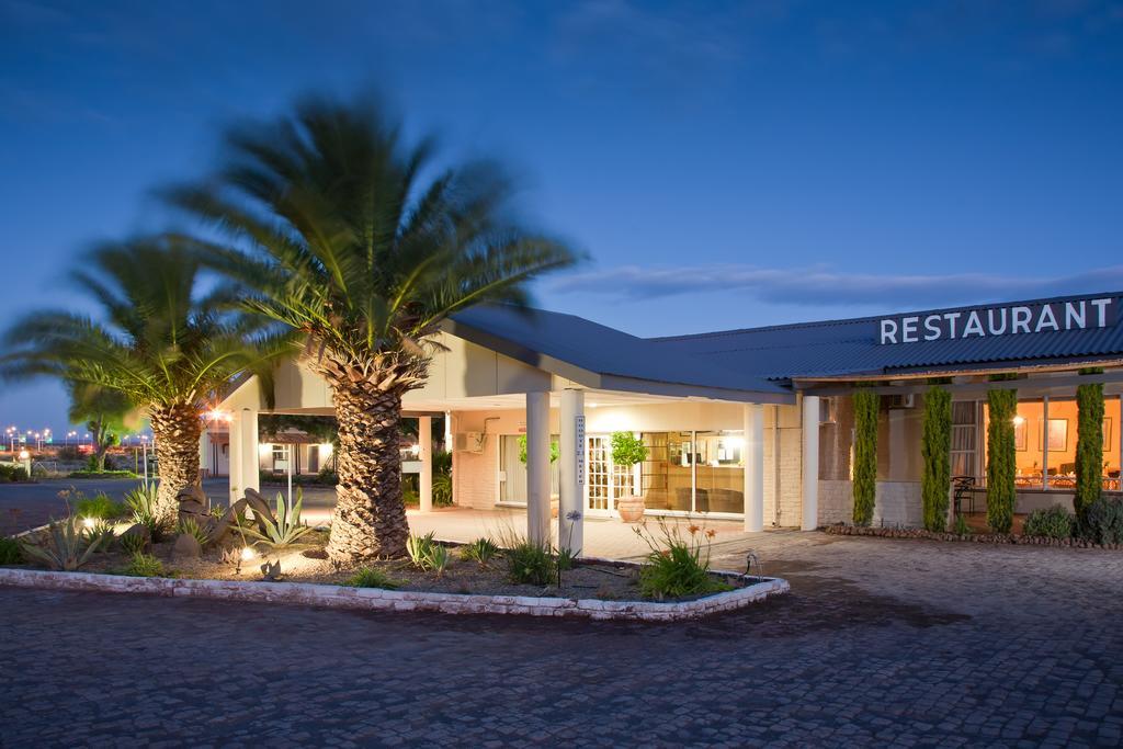 Wagon Wheel Country Lodge Beaufort West Exteriör bild