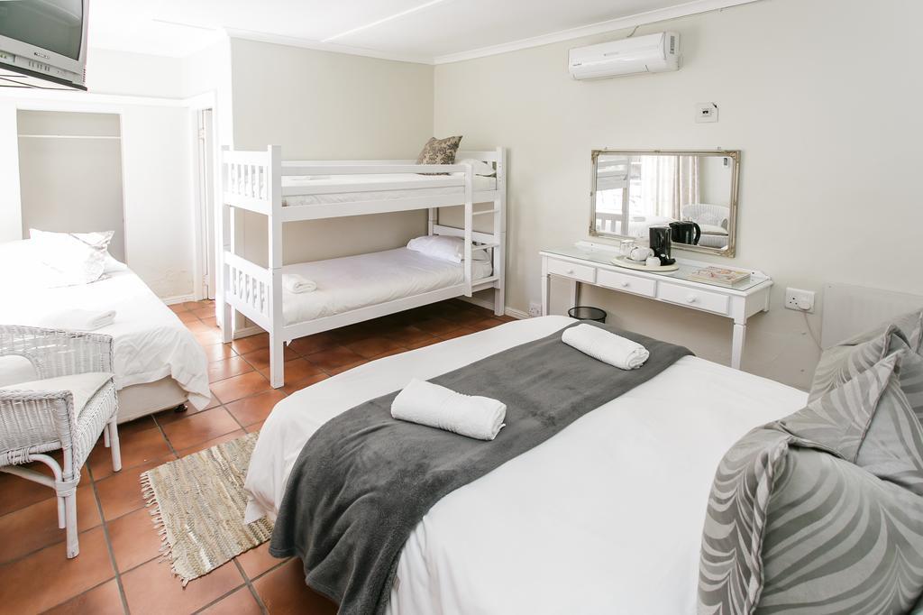 Wagon Wheel Country Lodge Beaufort West Exteriör bild