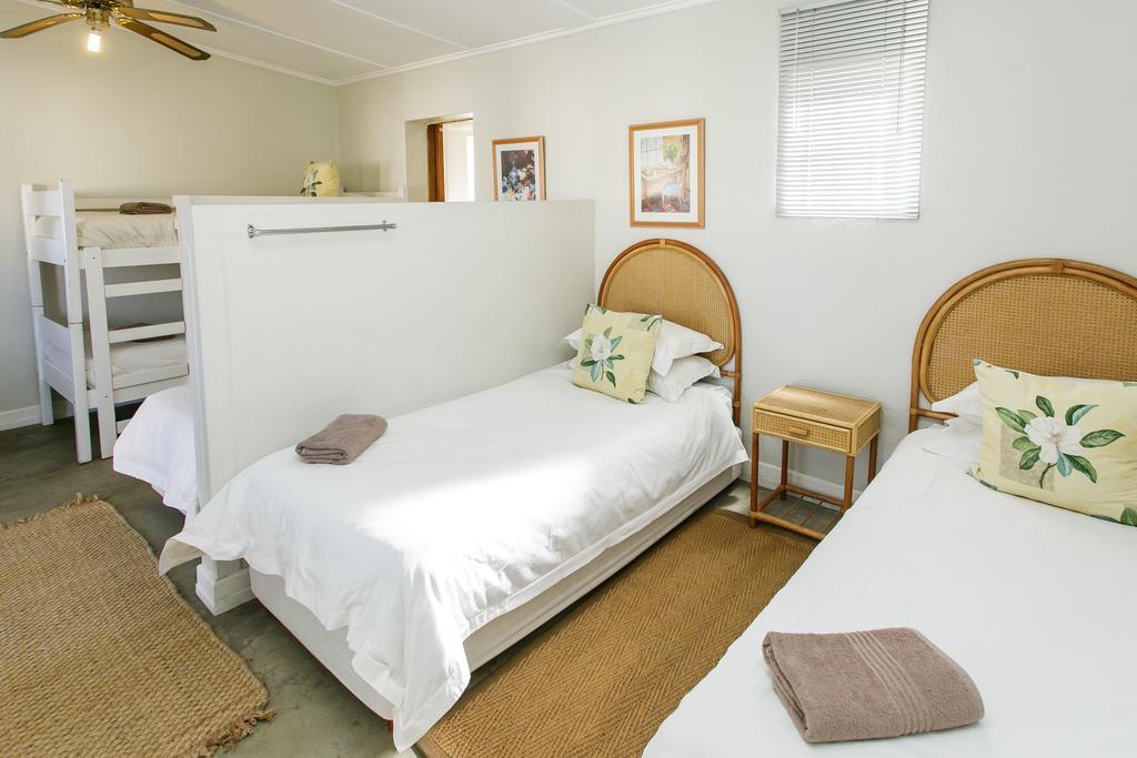 Wagon Wheel Country Lodge Beaufort West Exteriör bild